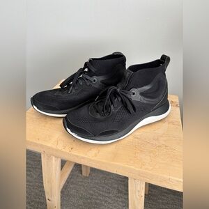 Lululemon Chargefeel Mid Women’s Workout Shoe